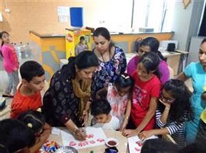 Art Workshop for Children at Pune on Saturday 13th June 2015, organised by Art India Faoundation and conducted by Chitra Vaidya