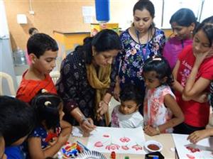 Art Workshop for Children at Pune on Saturday 13th June 2015, organised by Art India Faoundation and conducted by Chitra Vaidya