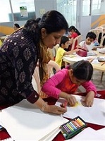 Art Workshop for Children at Pune on Saturday 13th June 2015, organised by Art India Faoundation and conducted by Chitra Vaidya