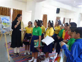 Khula Aasmaan workshop by Chitra Vaidya at NEMS (New English Medium School), Pune - 10