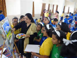 Khula Aasmaan workshop by Chitra Vaidya at NEMS (New English Medium School), Pune - 8