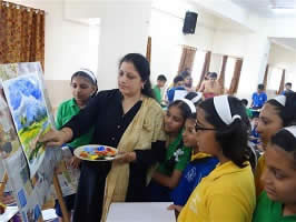 Khula Aasmaan workshop by Chitra Vaidya at NEMS (New English Medium School), Pune - 9