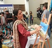 Painting workshop by artist Chitra Vaidya at Mood Indigo, IIT Bombay - 6