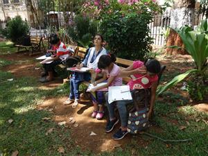 Outdoor Sketching Workshop at Mumbai organised by Art India Faoundation and conducted by Chitra Vaidya - 7th June 2015