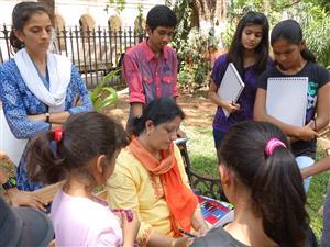 Outdoor Sketching Workshop at Mumbai organised by Art India Faoundation and conducted by Chitra Vaidya - 7th June 2015