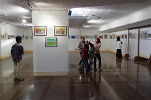 Children at Khula Aasmaan - Children's Art Exhibition presented by Indiaart Gallery from 22nd to 24th January 2016